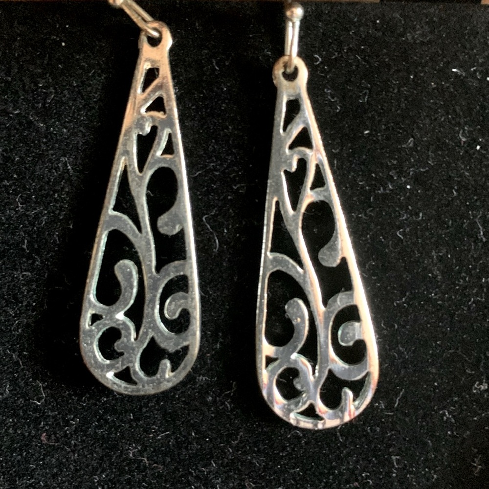 Silver Filigree Drop Earrings